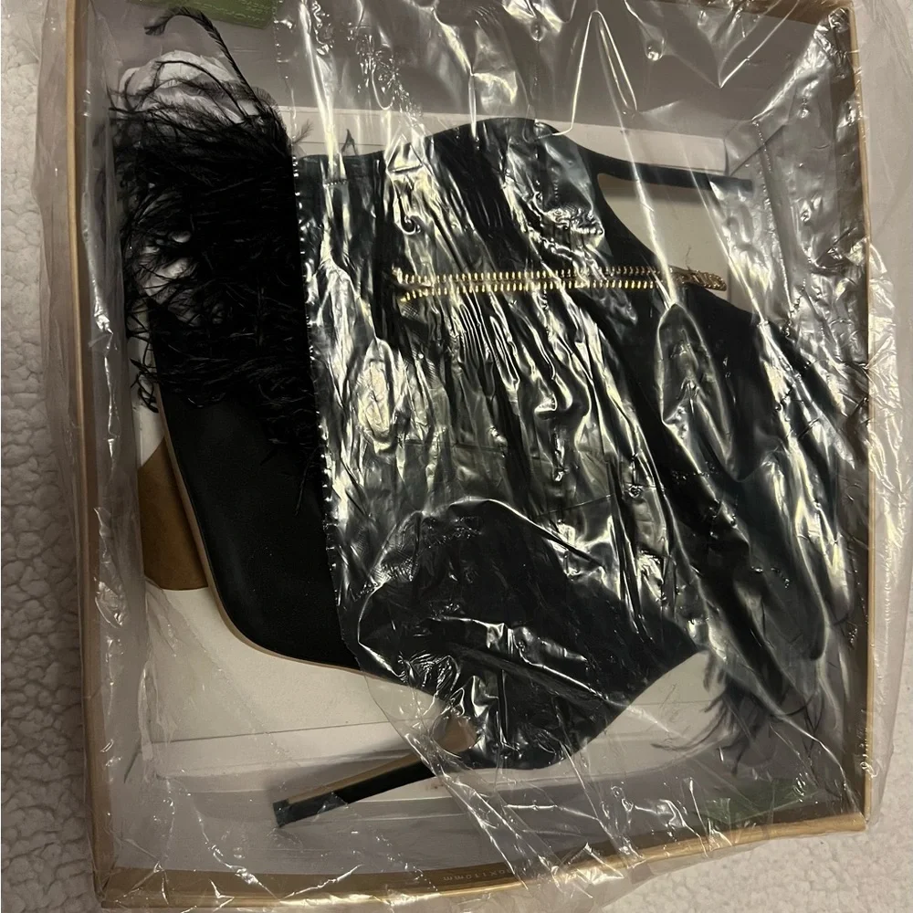 Elegant Black Feathered Women's Stiletto Boots Michaels Kors Whitby Suede bootie - Picture 5 of 7